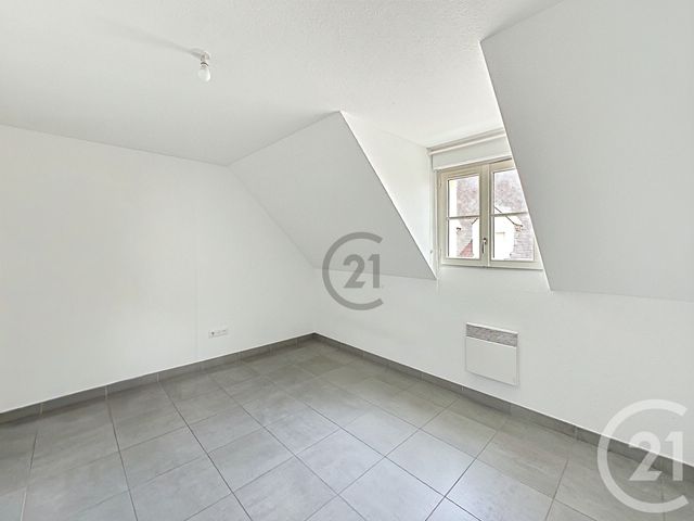 Appartement F3 à vendre - 3 pièces - 56.92 m2 - PROVINS - 77 - ILE-DE-FRANCE - Century 21 Martinot Immobilier