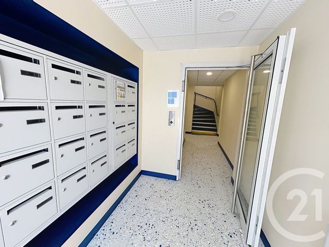 Appartement T2 à louer - 2 pièces - 41.03 m2 - PROVINS - 77 - ILE-DE-FRANCE - Century 21 Martinot Immobilier