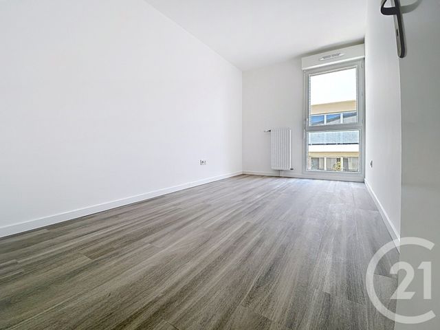 Appartement F4 à louer - 4 pièces - 75.0 m2 - PROVINS - 77 - ILE-DE-FRANCE - Century 21 Martinot Immobilier