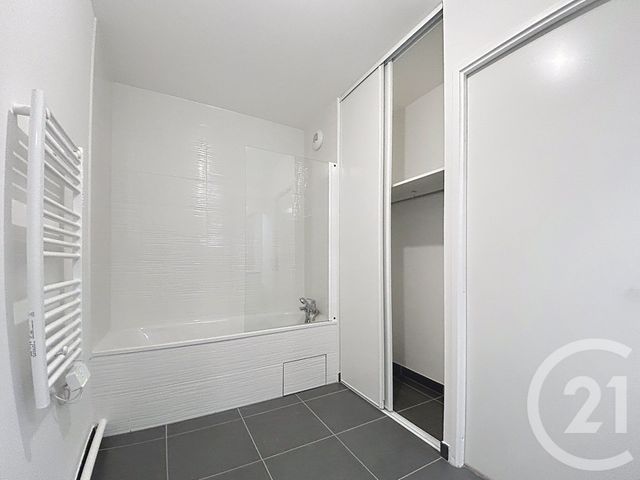 Appartement F4 à louer - 4 pièces - 75.0 m2 - PROVINS - 77 - ILE-DE-FRANCE - Century 21 Martinot Immobilier