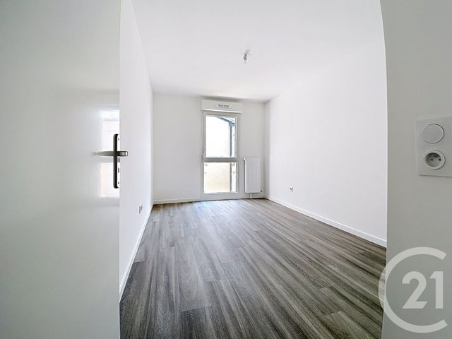 Appartement F4 à louer - 4 pièces - 75.0 m2 - PROVINS - 77 - ILE-DE-FRANCE - Century 21 Martinot Immobilier