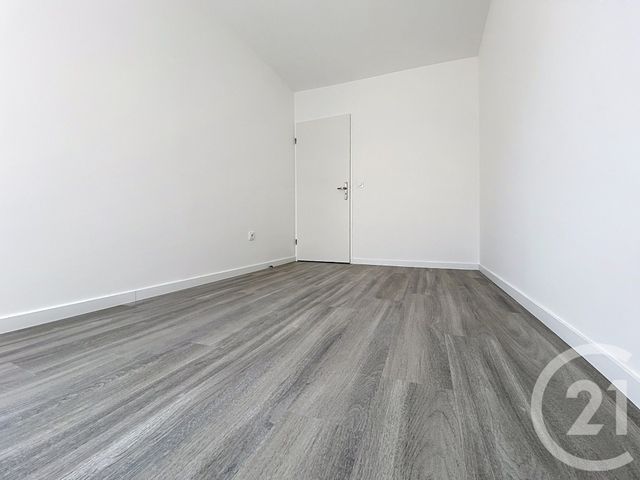 Appartement F4 à louer - 4 pièces - 75.0 m2 - PROVINS - 77 - ILE-DE-FRANCE - Century 21 Martinot Immobilier