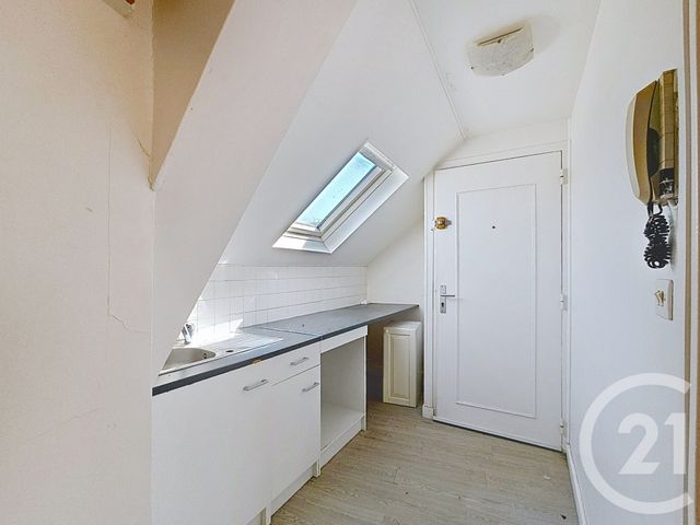 Appartement F3 à vendre - 3 pièces - 30.0 m2 - LA FERTE GAUCHER - 77 - ILE-DE-FRANCE - Century 21 Martinot Immobilier