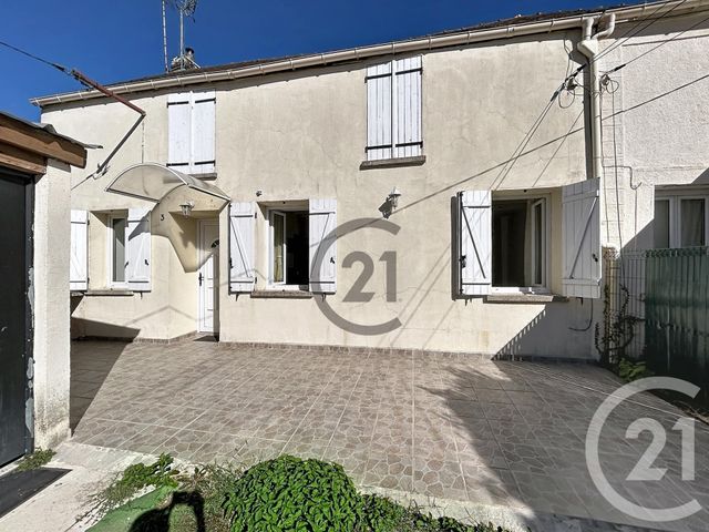 maison à louer - 3 pièces - 83.41 m2 - SOURDUN - 77 - ILE-DE-FRANCE - Century 21 Martinot Immobilier