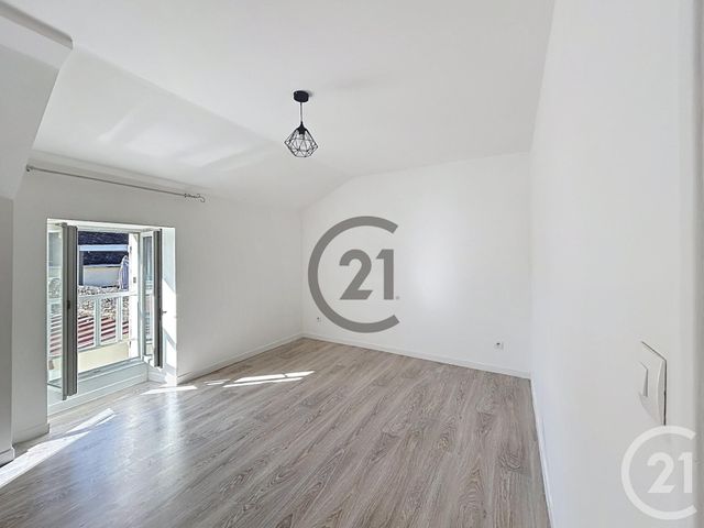 maison à louer - 3 pièces - 83.41 m2 - SOURDUN - 77 - ILE-DE-FRANCE - Century 21 Martinot Immobilier