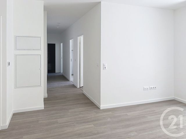 Appartement F4 à louer - 4 pièces - 72.7 m2 - PROVINS - 77 - ILE-DE-FRANCE - Century 21 Martinot Immobilier