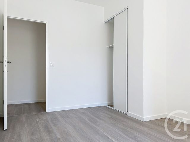 Appartement F4 à louer - 4 pièces - 72.7 m2 - PROVINS - 77 - ILE-DE-FRANCE - Century 21 Martinot Immobilier
