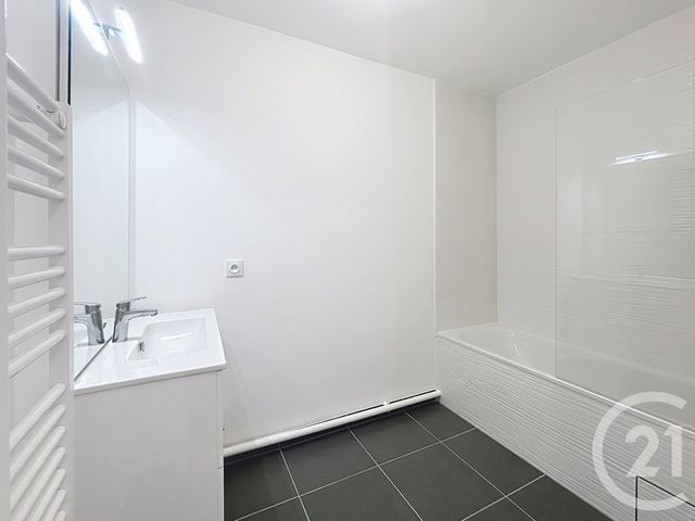 Appartement F3 à louer - 3 pièces - 57.93 m2 - PROVINS - 77 - ILE-DE-FRANCE - Century 21 Martinot Immobilier