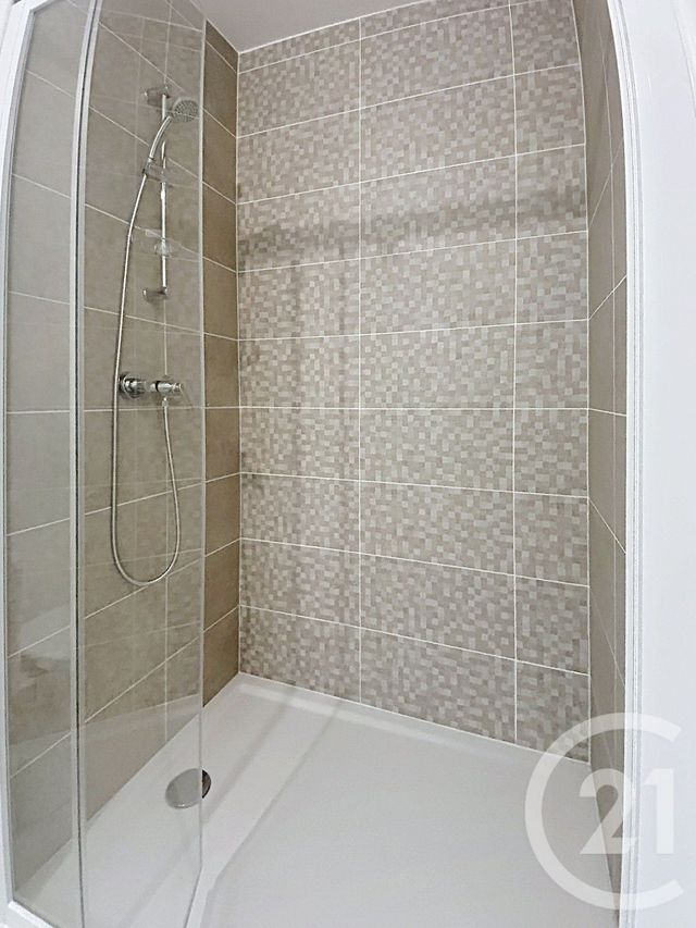 Appartement F2 à louer - 2 pièces - 38.29 m2 - PROVINS - 77 - ILE-DE-FRANCE - Century 21 Martinot Immobilier