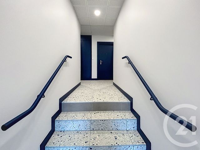 Appartement F2 à louer - 2 pièces - 38.29 m2 - PROVINS - 77 - ILE-DE-FRANCE - Century 21 Martinot Immobilier