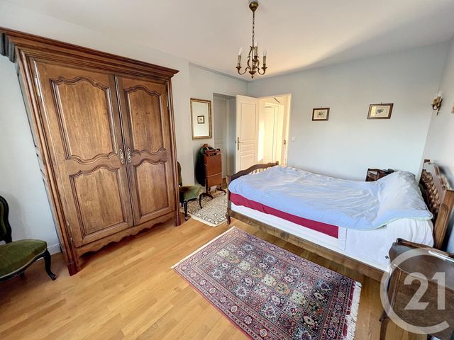 Appartement F6 à vendre - 6 pièces - 194.88 m2 - PROVINS - 77 - ILE-DE-FRANCE - Century 21 Martinot Immobilier