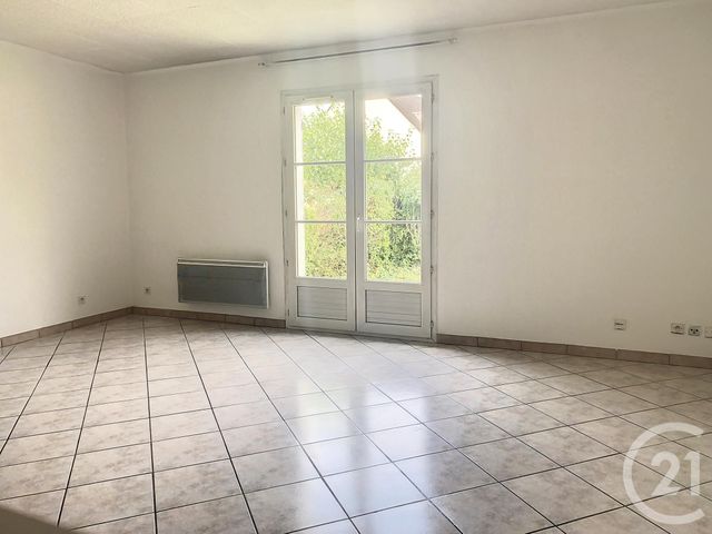 Appartement F2 à louer - 2 pièces - 47.3 m2 - PROVINS - 77 - ILE-DE-FRANCE - Century 21 Martinot Immobilier