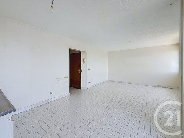 Appartement F1 à vendre - 1 pièce - 34.44 m2 - GOUAIX - 77 - ILE-DE-FRANCE - Century 21 Martinot Immobilier