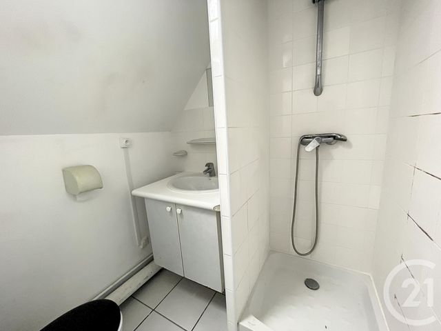 Appartement F1 à louer - 1 pièce - 24.61 m2 - PROVINS - 77 - ILE-DE-FRANCE - Century 21 Martinot Immobilier