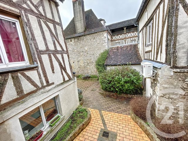 Appartement F1 à louer - 1 pièce - 24.61 m2 - PROVINS - 77 - ILE-DE-FRANCE - Century 21 Martinot Immobilier
