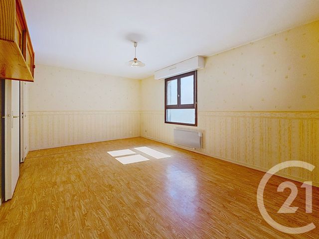 Appartement F1 à vendre - 1 pièce - 34.84 m2 - PROVINS - 77 - ILE-DE-FRANCE - Century 21 Martinot Immobilier