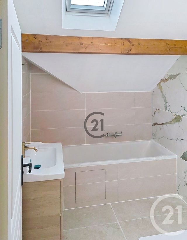 maison à vendre - 6 pièces - 155.0 m2 - CHALAUTRE LA PETITE - 77 - ILE-DE-FRANCE - Century 21 Martinot Immobilier