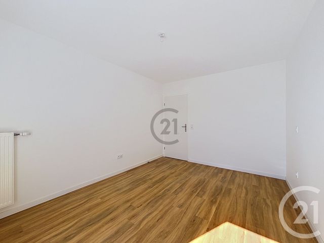 Appartement F2 à vendre - 2 pièces - 38.61 m2 - PROVINS - 77 - ILE-DE-FRANCE - Century 21 Martinot Immobilier
