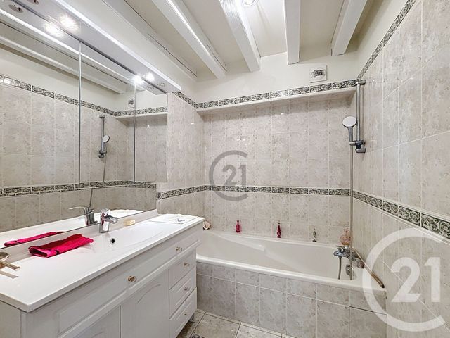 Appartement F4 à vendre - 4 pièces - 69.03 m2 - PROVINS - 77 - ILE-DE-FRANCE - Century 21 Martinot Immobilier