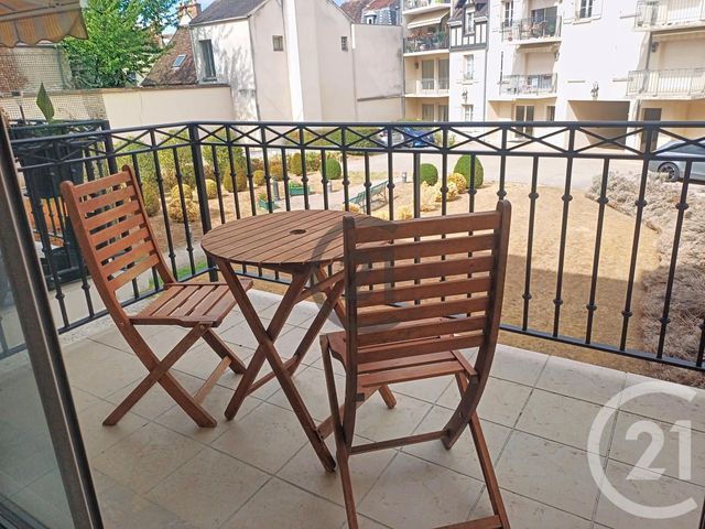 Appartement F3 à louer - 3 pièces - 74.52 m2 - PROVINS - 77 - ILE-DE-FRANCE - Century 21 Martinot Immobilier