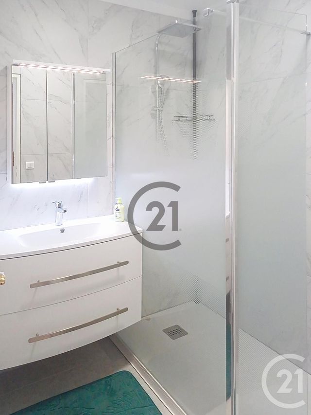 Appartement F3 à louer - 3 pièces - 74.52 m2 - PROVINS - 77 - ILE-DE-FRANCE - Century 21 Martinot Immobilier