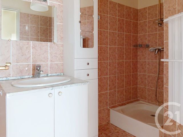 Appartement F2 à louer - 2 pièces - 58.67 m2 - PROVINS - 77 - ILE-DE-FRANCE - Century 21 Martinot Immobilier